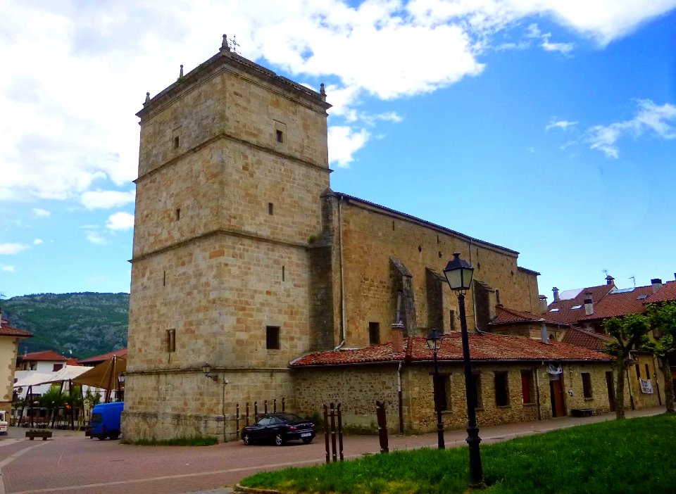 Lakuntza - Iglesia de San Salvador 06