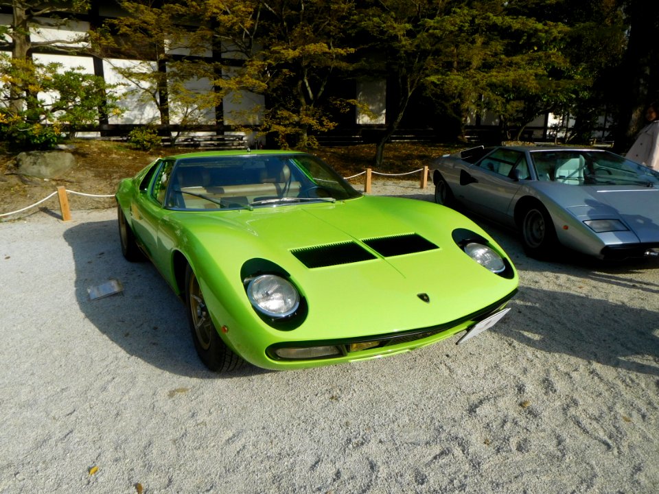 Lamborghini Miura 001
