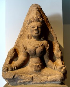 Lakshmi, Tra Kieu, Quang Nam, 10th century AD, sandstone - Museum of Vietnamese History - Ho Chi Minh City - DSC06134