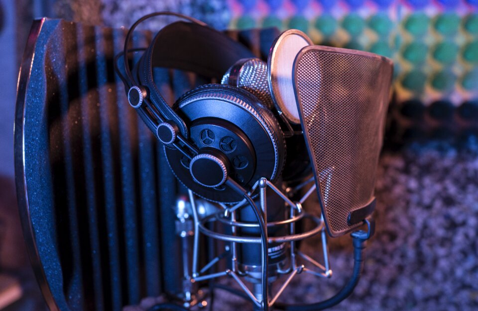 Equipments headphones microphone