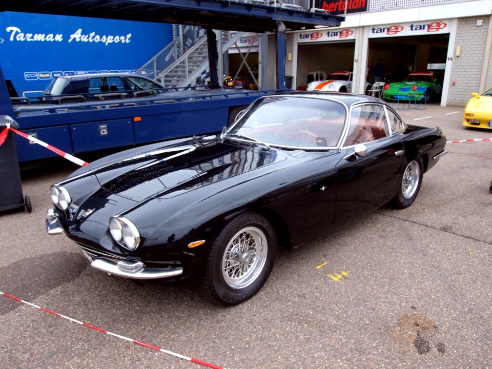 Lamborghini 400GT 2+2
