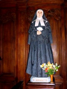 Lambres (Pas-de-Calais) église PA00108327, statue ste Bernadette