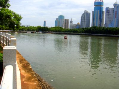 Lake in Evergreen Park - 01 photo