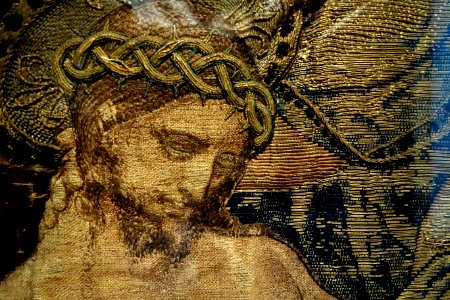 Lamentation of Christ (altar frontal), Flemish, 16th century, view 2, embroidered velvet - Museo Diocesano (Genoa) - DSC01499