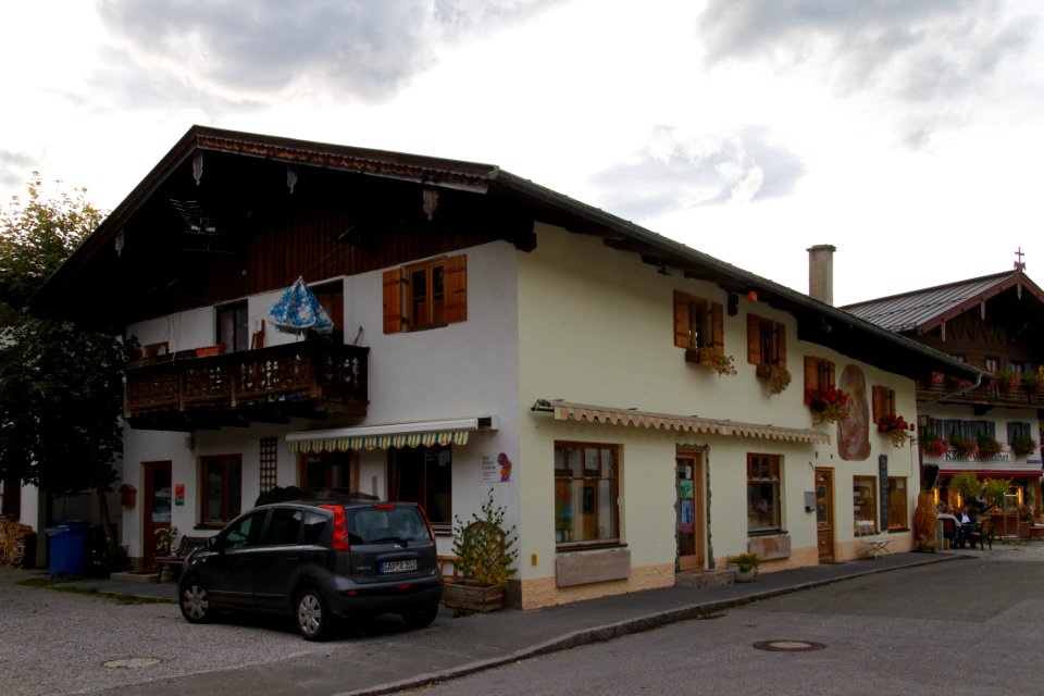 Ludwig-Thoma-Straße 2 bjs120926-04