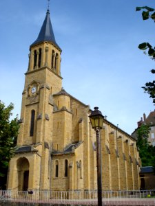 Lugny-lès-Charolles (Saône-et-Loire,Fr), l'église