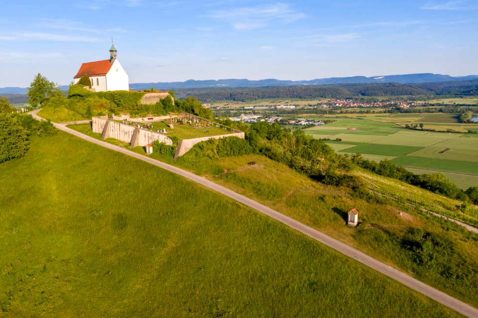 Luftbild der Wurmlinger Kapelle 18