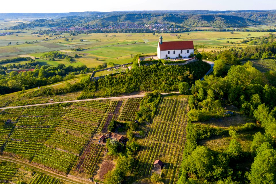 Luftbild der Wurmlinger Kapelle 05