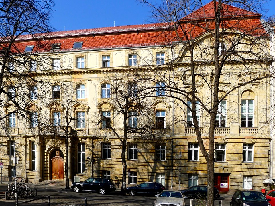 Ludwig-Kirch-Platz 3-4 (Berlin-Wilmersdorf)