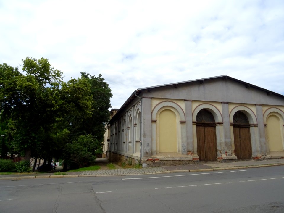 Ludwig-Jahn-Straße 1