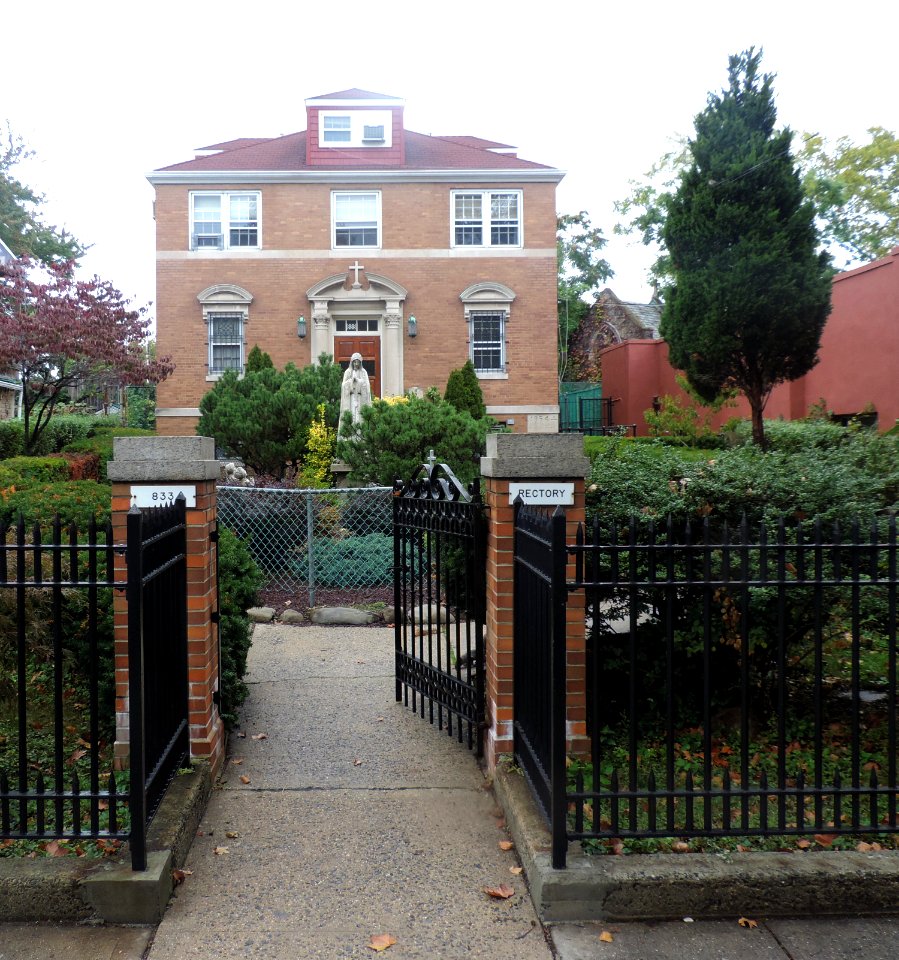 Lucy rectory 833 Mace Av cloudy jeh