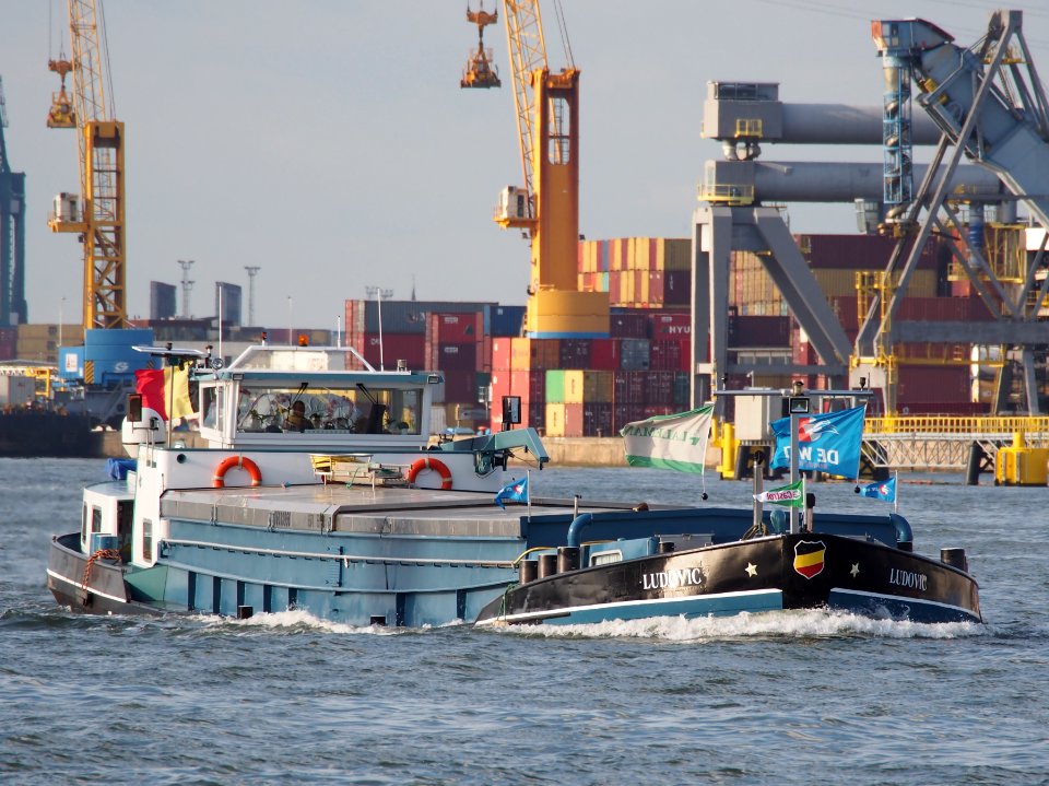 Ludovic (ship, 1965), ENI 06002958, Port of Antwerp pic1