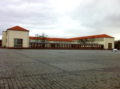 Luftwaffennachrichtenschule Halle 01