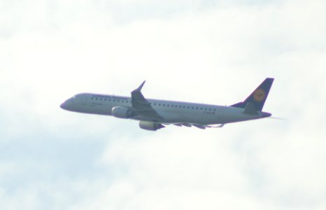 Lufthansa Flugzeug D-AEBS