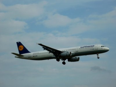 LufthansaA321-200registratedD-AISG