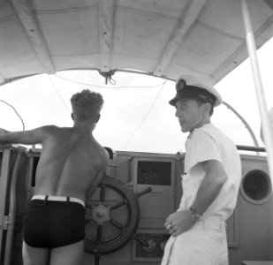 Luitenant Tulp op de patrouilleboot op Aruba, Bestanddeelnr 252-7988