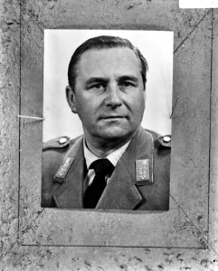Luitenant-Generaal Albert Schnez, de vermoedelijke opvolger van generaal Johann-, Bestanddeelnr 920-4486