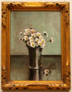 Lucie van Dam van Isselt (1871-1949), Madeliefjes in een zilveren beker, Olieverf op paneel