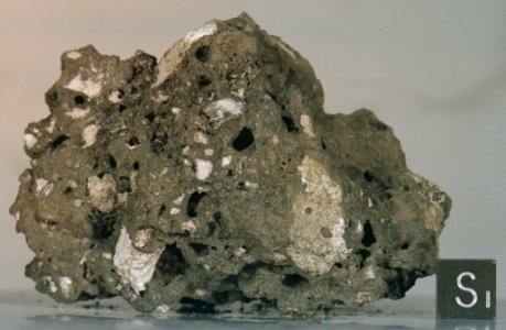 Lunar sample 61546 S72-43422