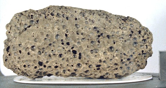 Lunar sample 15016 S71-45477