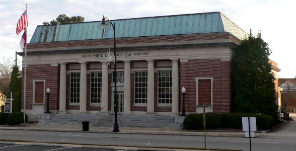 Lumberton, NC former post office from SW 1