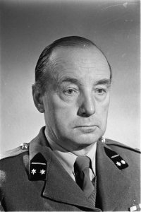 Luitenant-kolonel P.G.H. van der Harst, Bestanddeelnr 935-1015