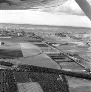 Luchtopname. Polders bij Noord-Scharwoude, Bestanddeelnr 168-0588