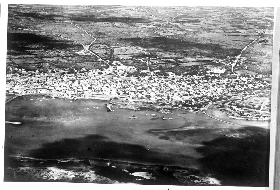 Luchtopname. Oranjestad, Aruba., Bestanddeelnr 935-1224