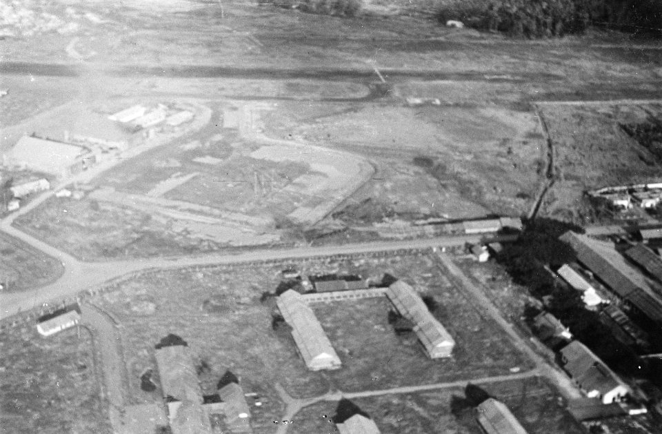 Luchtfoto. Kazerne, Bestanddeelnr 140-5-2
