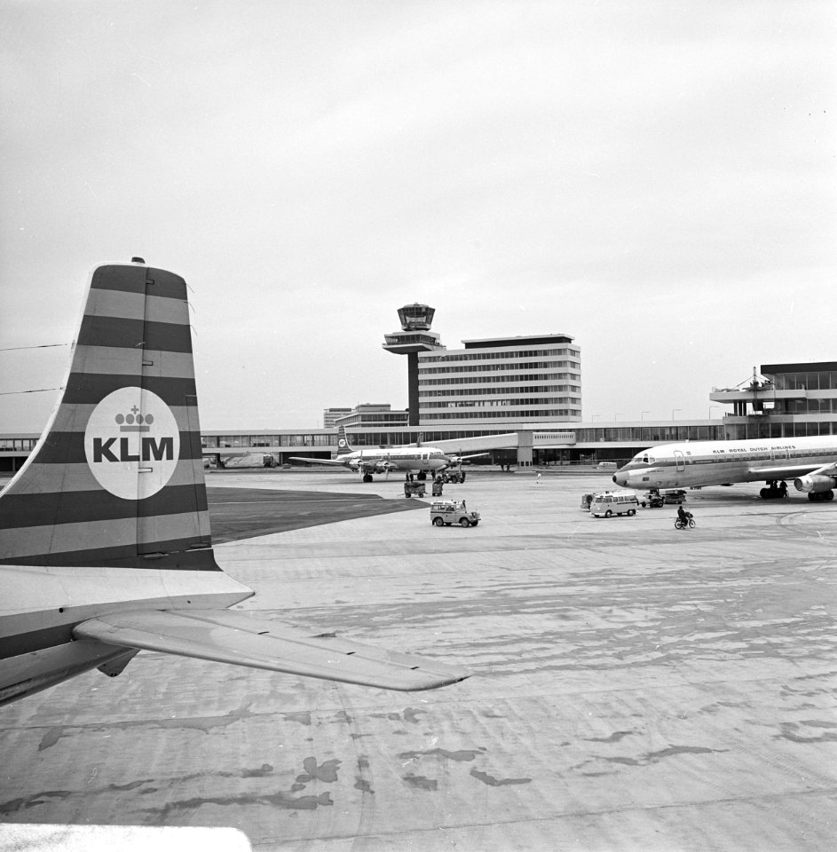 Luchtareaal Schiphol, Bestanddeelnr 920-1817