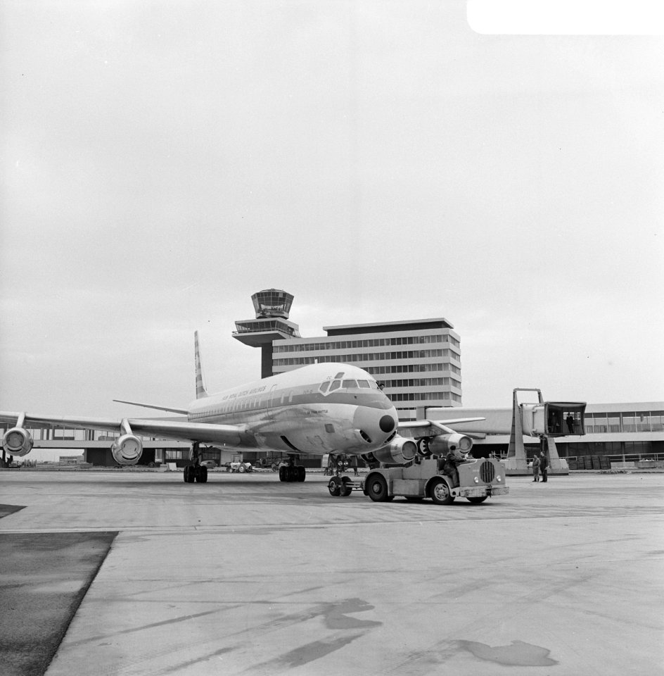 Luchtareaal Schiphol, Bestanddeelnr 920-1818
