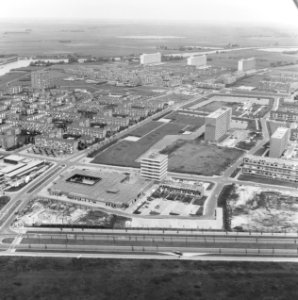 Luchtopname. Nieuwbouw Zwolle wijk Holtenbroek, Bestanddeelnr 168-0514