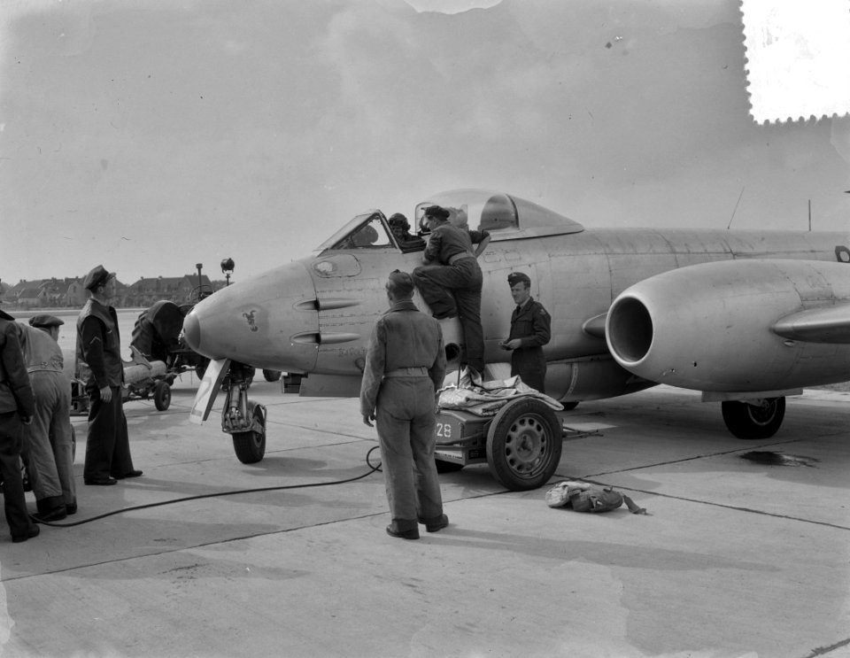 Luchtmachtoefening Soesterberg. Instijgen, Bestanddeelnr 905-3105