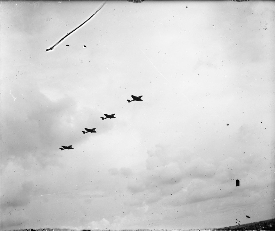 Luchtvaarttoernooi van de RAF ter herdenking van de Battle of Britain. Formatie , Bestanddeelnr 900-7898