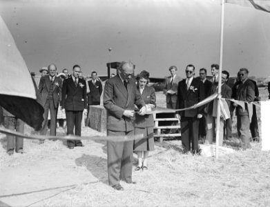 Luchtvaarttentoonstelling Ypenburg, Minister Spitzen, Bestanddeelnr 903-5075