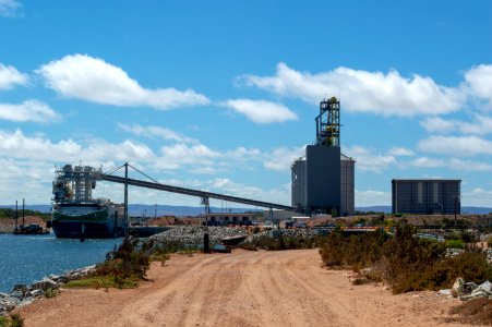 Luckybay-1