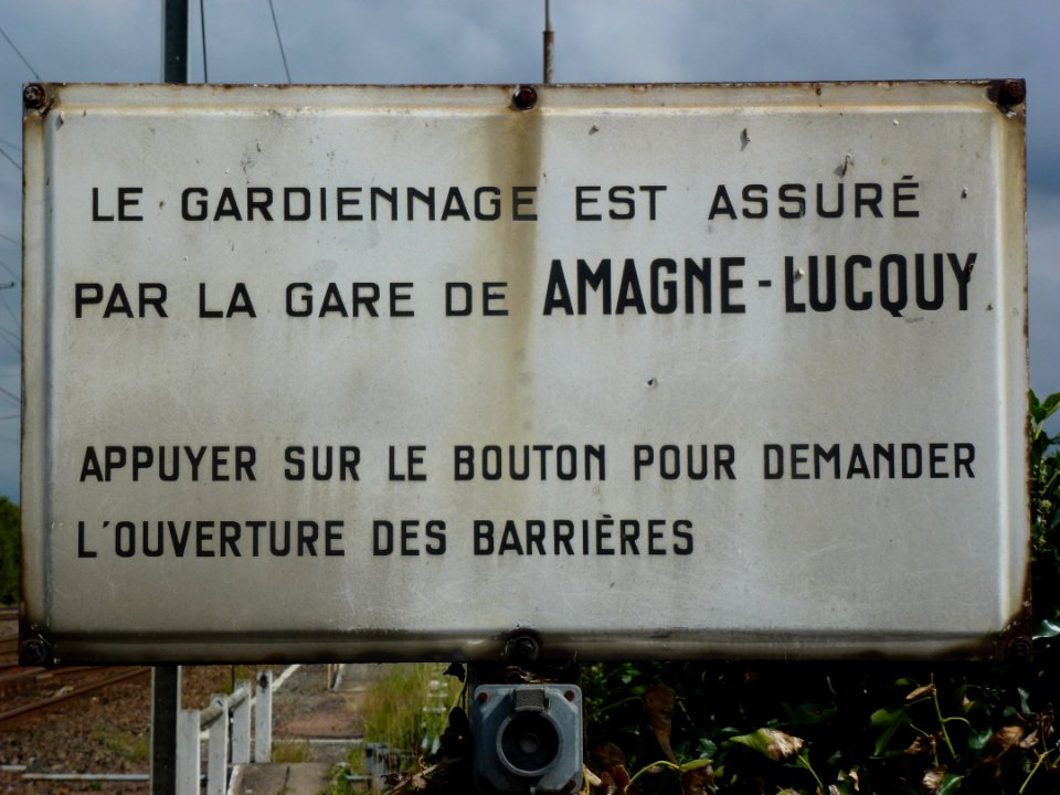 Lucquy (Ardennes) gare d'Amagne-Lucquy panneau 03