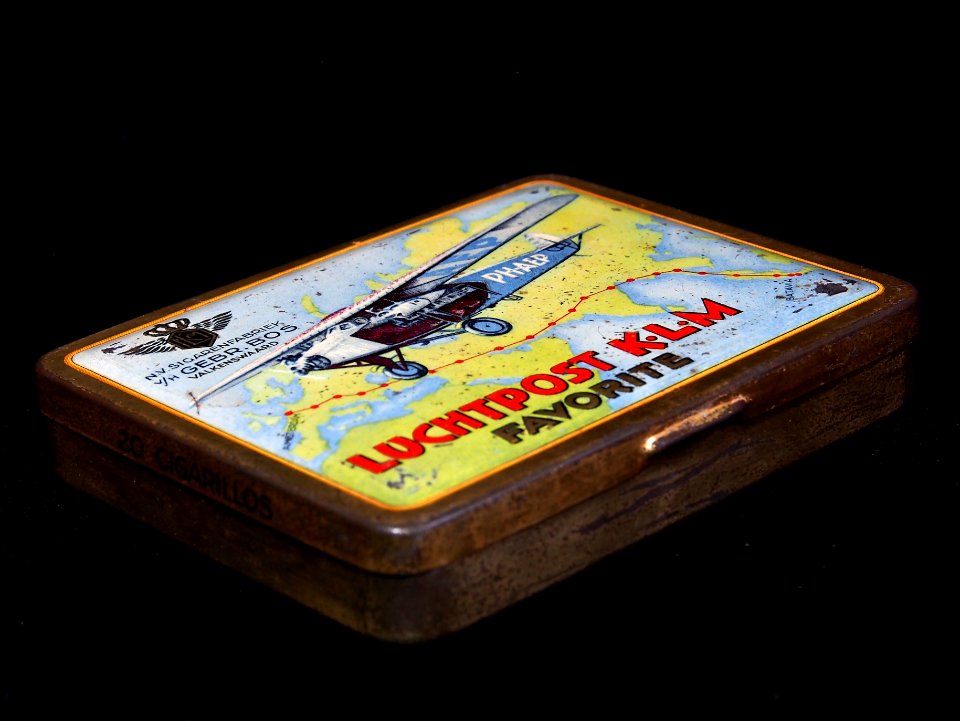 Luchtpost KLM PH-AEP favorite, NV Sigarenfabriek vh Gebroeders Bos, Valkenswaard, foto4