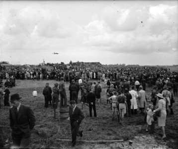 Luchtvaarttoernooi van de RAF ter herdenking van de Battle of Britain Pulbiek k, Bestanddeelnr 900-7896