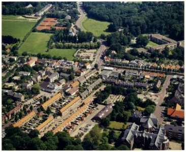 Luchtfoto van Bennebroek, NL-HlmNHA 54036942
