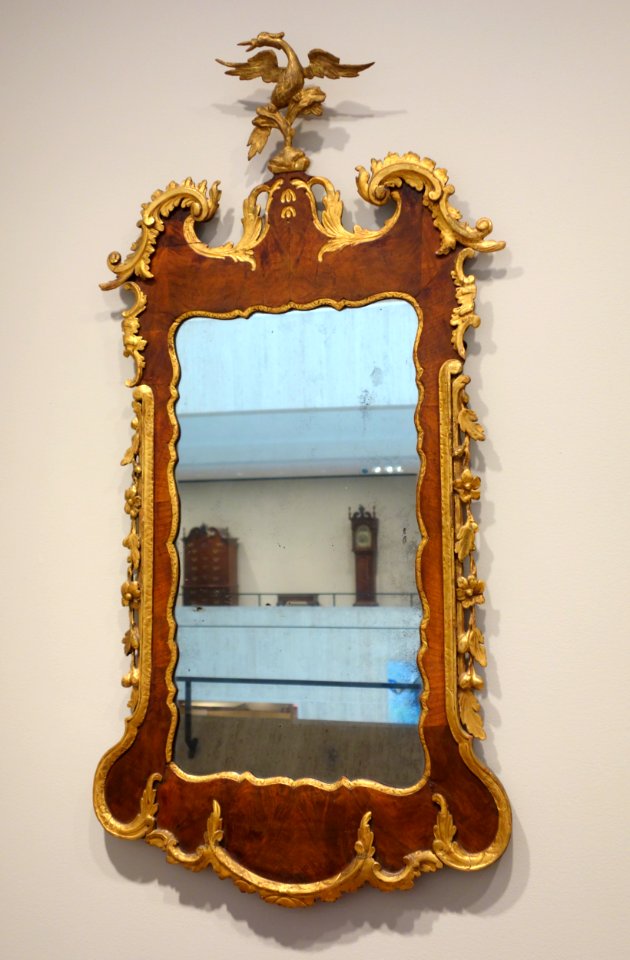 Looking Glass, England, 1750-1770, mahogany and gilded softwood - Chazen Museum of Art - DSC02559