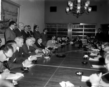 Loonoverleg in gebouw van de SER te Den Haag Overzicht persconferentie, Bestanddeelnr 915-6432