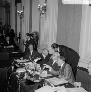 Loon en prijsbeleid in Tweede Kamer, Bestanddeelnr 919-1906