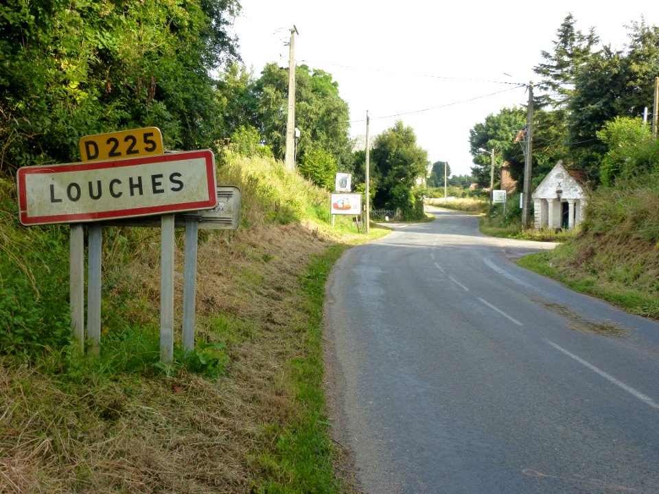 Louches (Pas-de-Calais) city limit sign