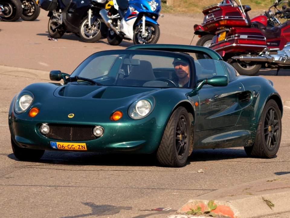 Lotus ELISE (LHD & RHD) dutch licence registration 06-GG-ZN pic2