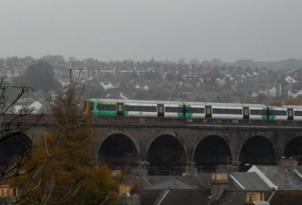 London Road Railway Viaduct seen from The Greenway, New England Quarter, Brighton (November 2010) (2)