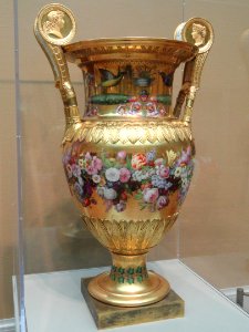Londonderry Vase, 1813, Sèvres Porcelain Manufactory - Art Institute of Chicago - DSC09487