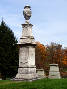 Lorenz Monument, Allegheny Cemetery, 2015-10-27, 02