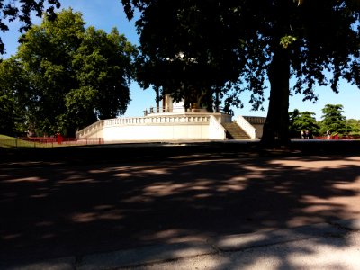 London - Battersea Park - Annie Caulfield bench, view