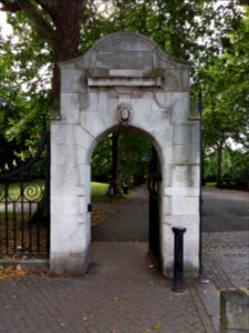 London - Battersea Park - Chelsea Gate, left door